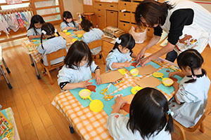 絵馬の制作　こあら