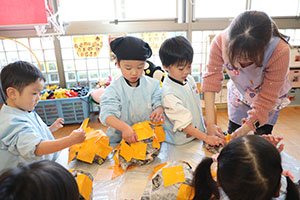 作品展の制作活動　ぱんだ