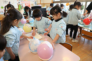 作品展　張り子の制作　Ｅ