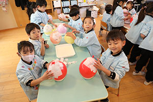 作品展　張り子の制作　Ｅ