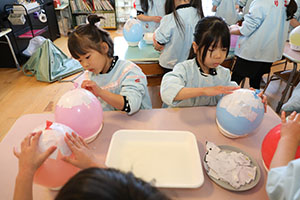 作品展　張り子の制作　Ｅ