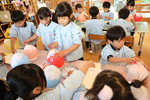 作品展　張り子の制作　Ｅ