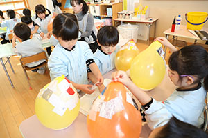 作品展　張り子の制作　Ｄ