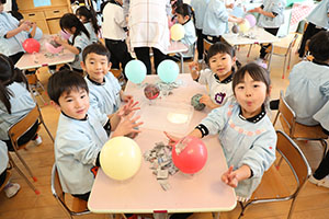 作品展　張り子の制作　Ｃ