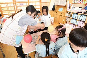 作品展　張り子の制作　Ｃ