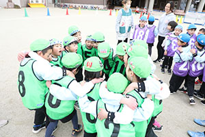 サッカー教室が開かれました　B・D