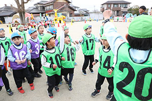 サッカー教室が開かれました　B・D