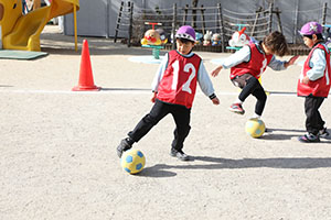 サッカー教室が開かれました　C