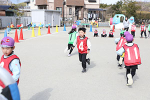サッカー教室が開かれました　C