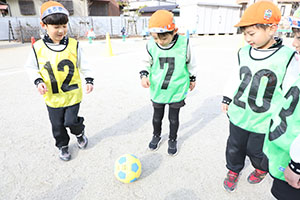 サッカー教室が開かれました　A・E