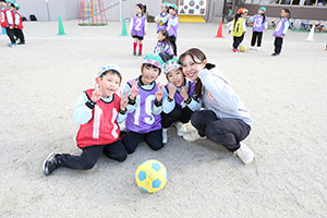 サッカー教室が開かれました　A・E