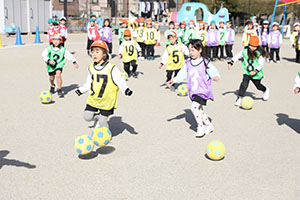 サッカー教室が開かれました　A・E