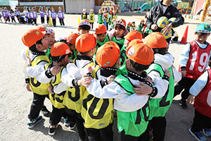 サッカー教室が開かれました　A・E
