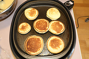 ホットケーキパーティ　　ひまわり・たんぽぽ・すみれ