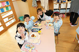 ホットケーキパーティ　　ひまわり・たんぽぽ・すみれ