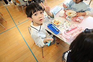 ホットケーキパーティ　　ひまわり・たんぽぽ・すみれ