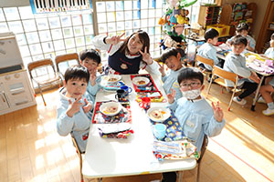 ホットケーキパーティ　　ひまわり・たんぽぽ・すみれ