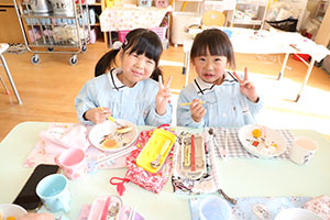 ホットケーキパーティ　　ひまわり・たんぽぽ・すみれ