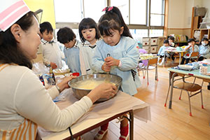 ホットケーキパーティ　　ひまわり・たんぽぽ・すみれ