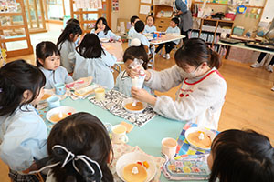 ホットケーキパーティ　　ばら・さくら