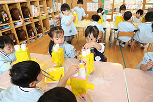 作品展の制作活動　たんぽぽ