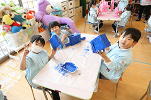 作品展の制作活動　すみれ