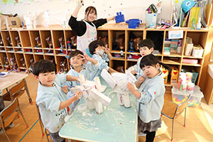 作品展の制作活動　すみれ