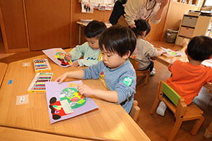 獅子舞の制作　あひる