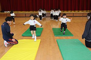 体操教室　ーマットー　すみれ