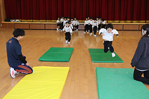 体操教室　ーマットー　すみれ