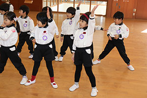 体操教室　ーマットー　すみれ