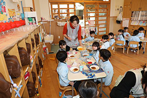 ホットケーキパーティ　りす・こあら・きりん