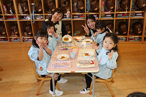 ホットケーキパーティ　りす・こあら・きりん