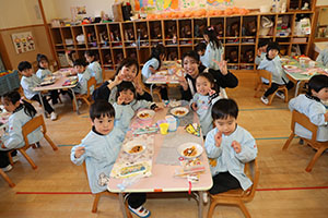 ホットケーキパーティ　りす・こあら・きりん