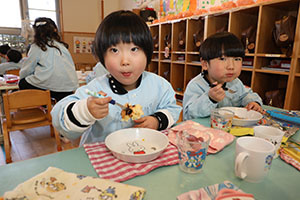 ホットケーキパーティ　りす・こあら・きりん