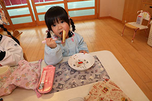 ホットケーキパーティ　りす・こあら・きりん