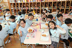 ホットケーキパーティ　A・C・E