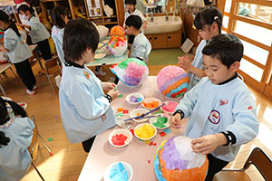 張り子の制作　D