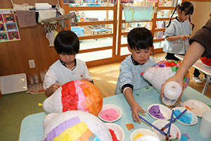 張り子の制作　D