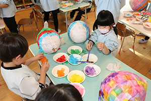 張り子の制作　D