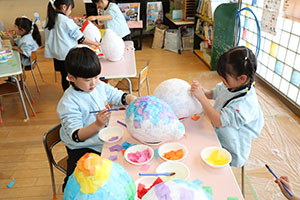 張り子の制作　D