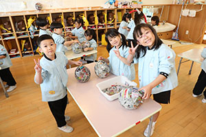 張り子の制作　ばら