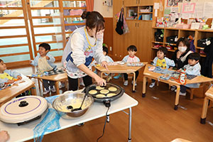 ホットケーキパーティ　2歳児クラス