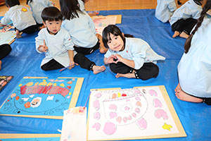 絵画教室　ばら・すみれ