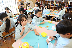 作品展の制作活動　D