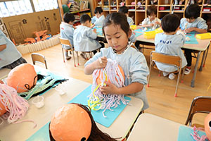 作品展の制作活動　ばら