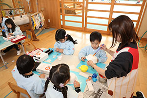 作品展の制作活動　きりん