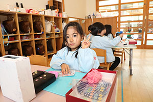 作品展の制作活動　きりん