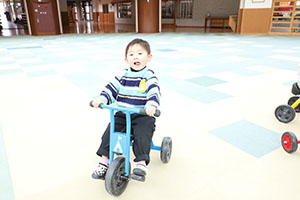 スクーターボード・三輪車楽しかったね　あひる