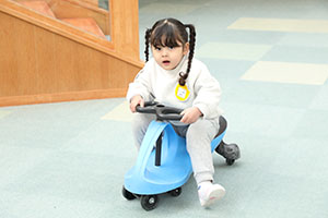 スクーターボード・三輪車楽しかったね　あひる